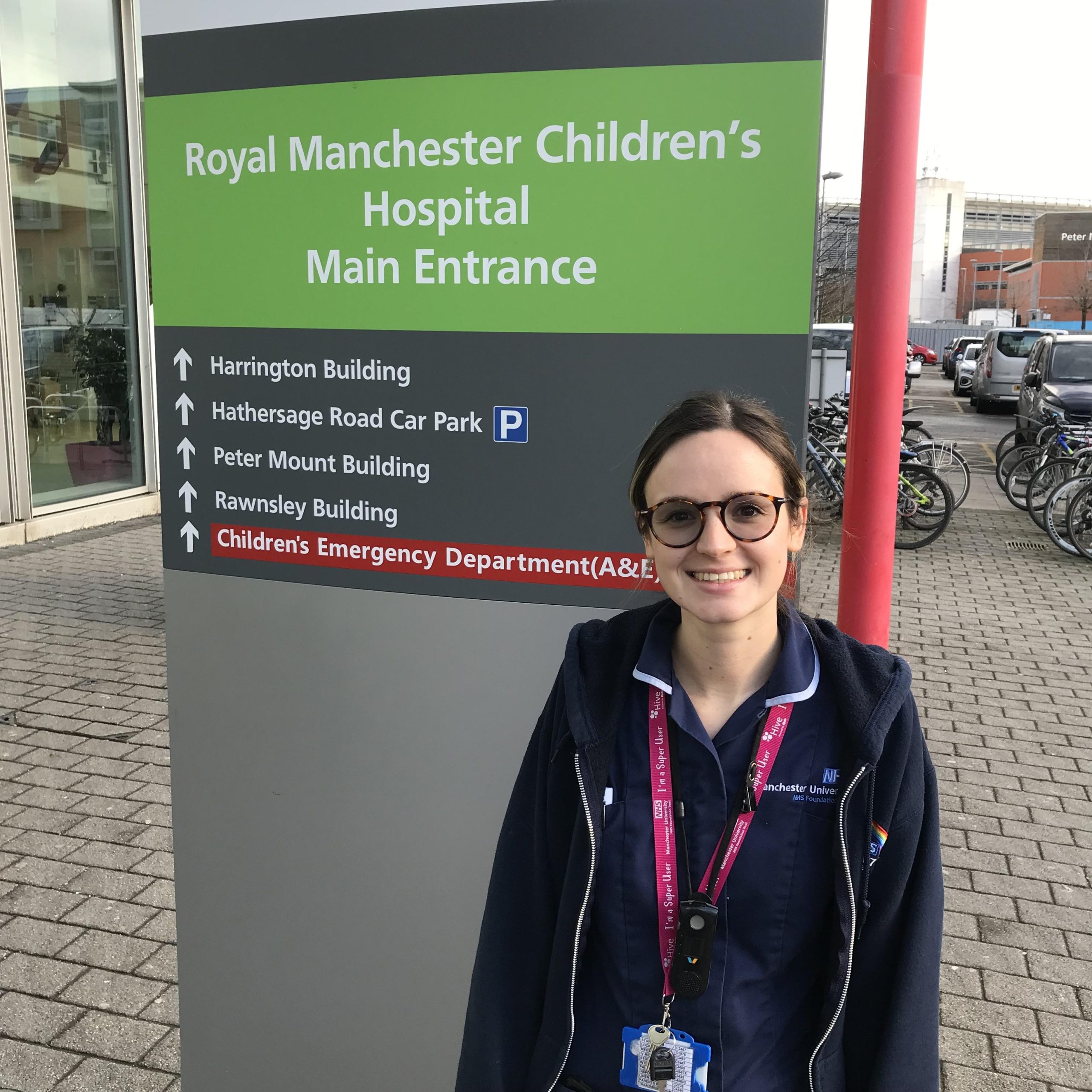 Lauren Baybutt outside Royal Manchester Children's Hospital