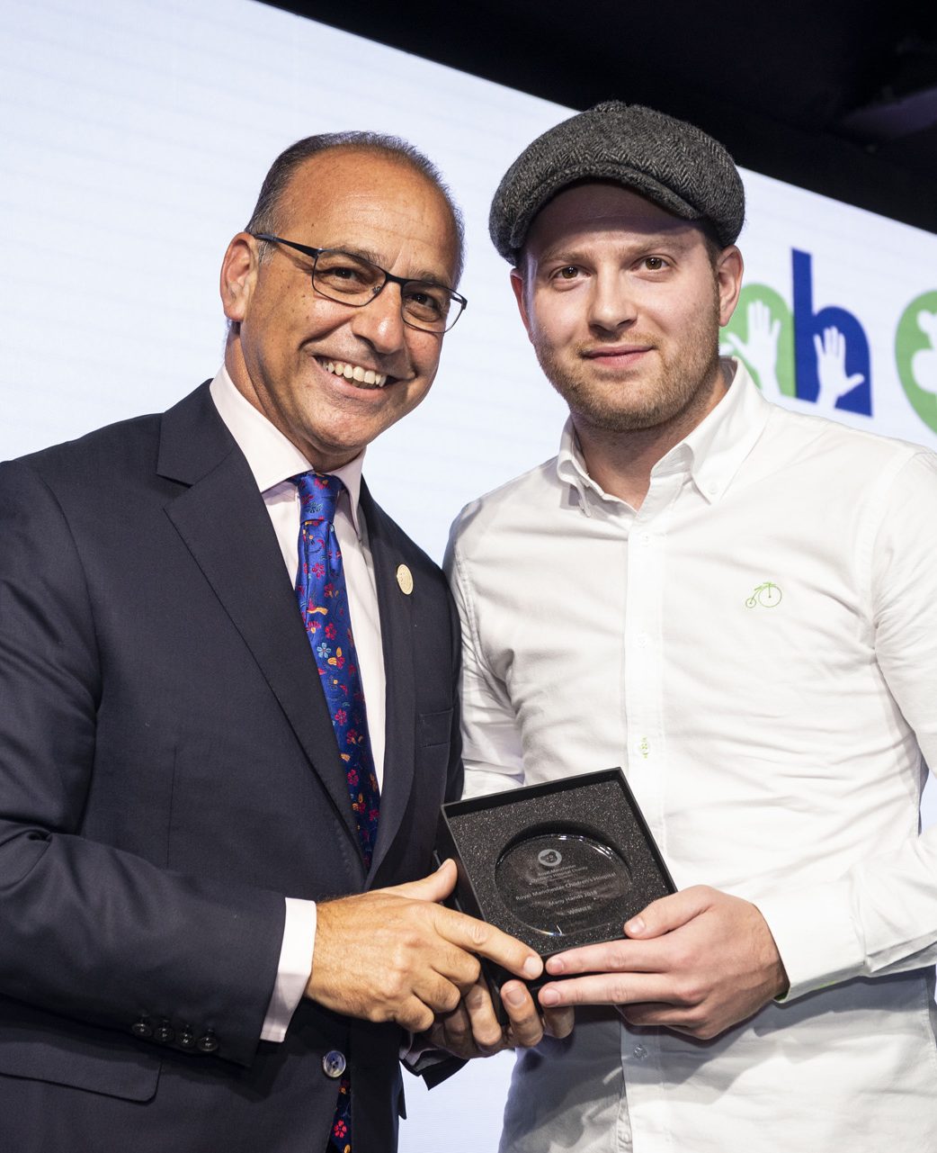 THEO PAPHITIS CROWNS-WE-ARE-GNTLMEN-MANY-HANDS-WINNERS